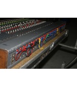 MESA DE Monitores HILL AUDIO. 