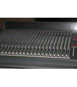 MESA DE SONIDO SOUND CRAFT SM24  